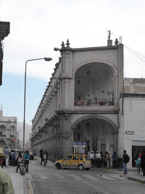 Les cotes de la Plaza de Armas