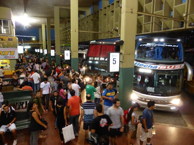 Le terminal de bus de Corrientes