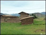 Ferme locale en adobe